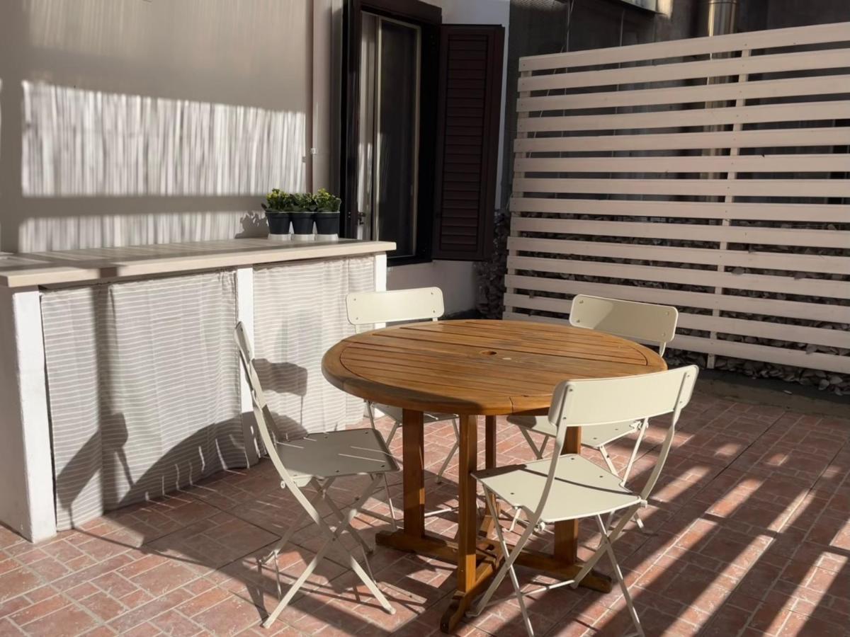 Ferienwohnung Casa In Centro Con Terrazzo Bari Exterior foto