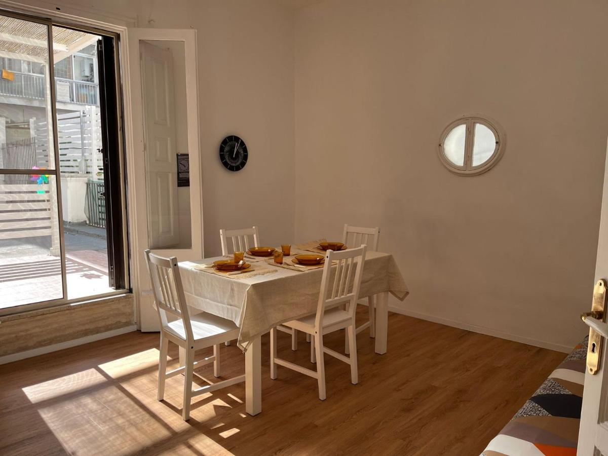 Ferienwohnung Casa In Centro Con Terrazzo Bari Exterior foto