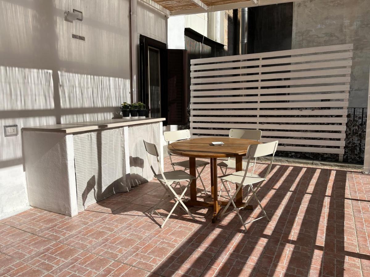 Ferienwohnung Casa In Centro Con Terrazzo Bari Exterior foto